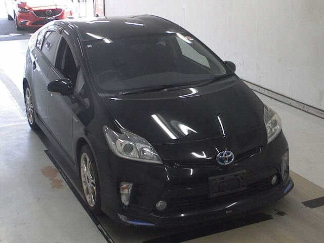 TOYOTA PRIUS 2014