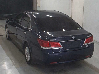 TOYOTA CROWN 2013