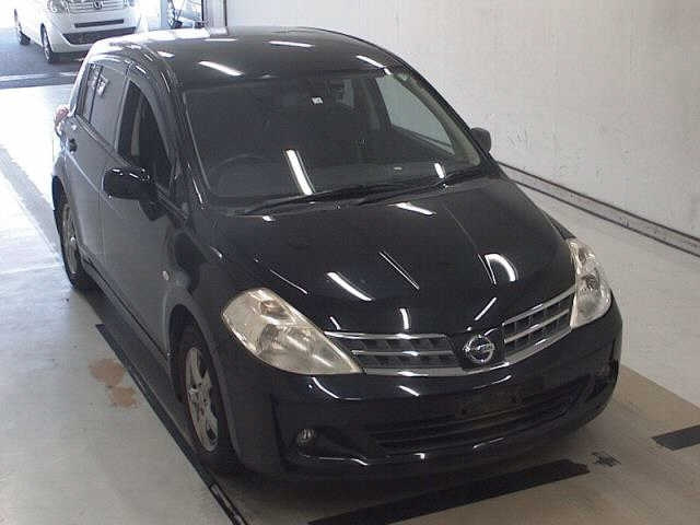NISSAN TIIDA 2010
