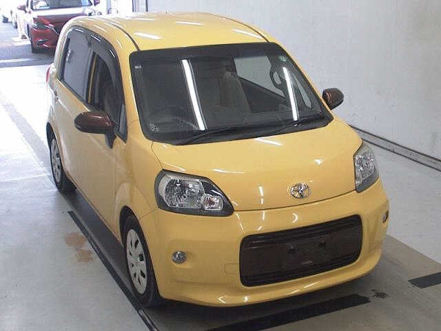 TOYOTA PORTE 2016
