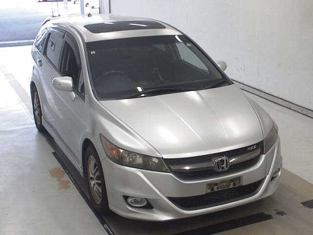 HONDA STREAM 2011