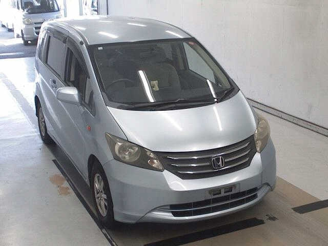 HONDA FREED 2008