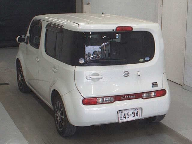 NISSAN CUBE 2010