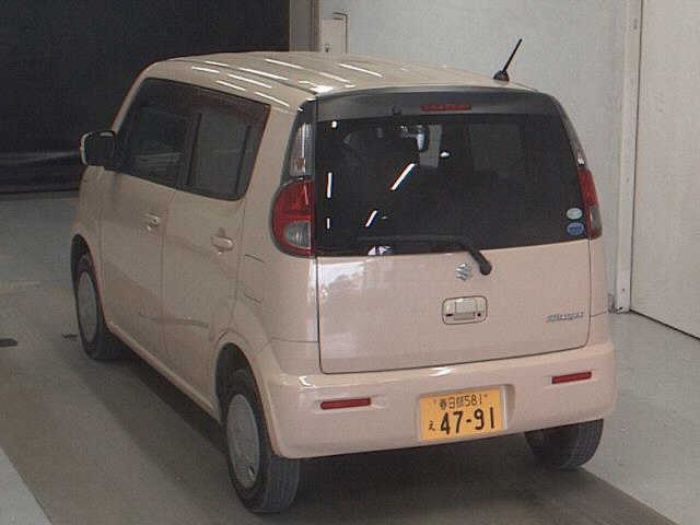 SUZUKI MRWAGON 2011