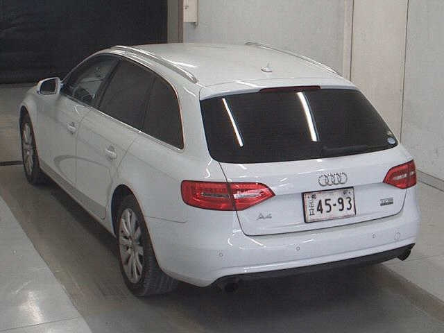 AUDI A4 2015