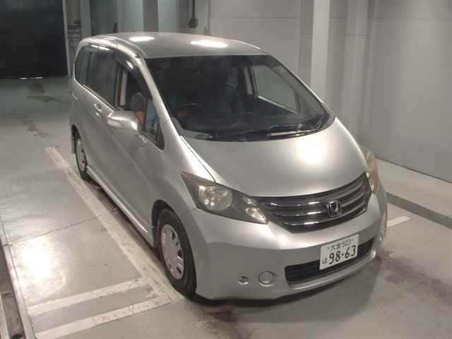 HONDA FREED 2008