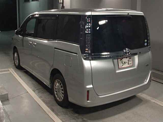 TOYOTA VOXY 2016