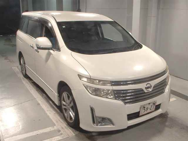 NISSAN ELGRAND 2010