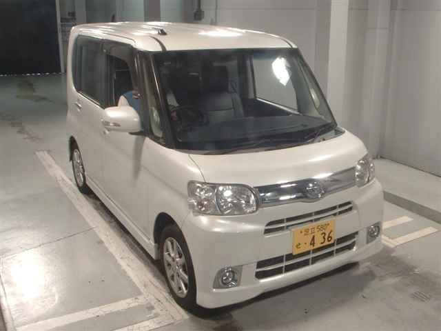 DAIHATSU TANTO 2012