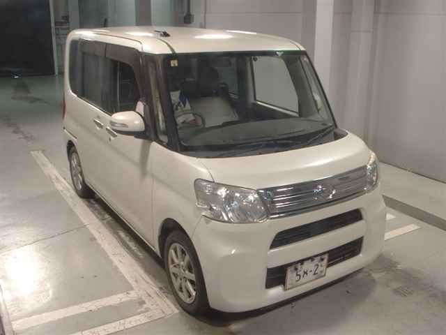 DAIHATSU TANTO 2014
