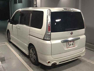 NISSAN SERENA 2010