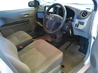 DAIHATSU MIRA E S 2011