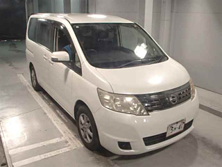 NISSAN SERENA 2010