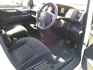 NISSAN SERENA 2010
