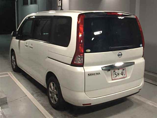 NISSAN SERENA 2010