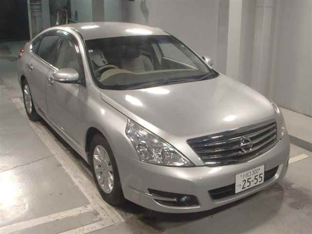 NISSAN TEANA 2011