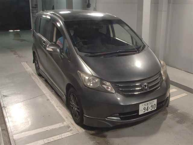 HONDA FREED 2010