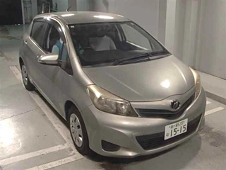 TOYOTA VITZ 2011