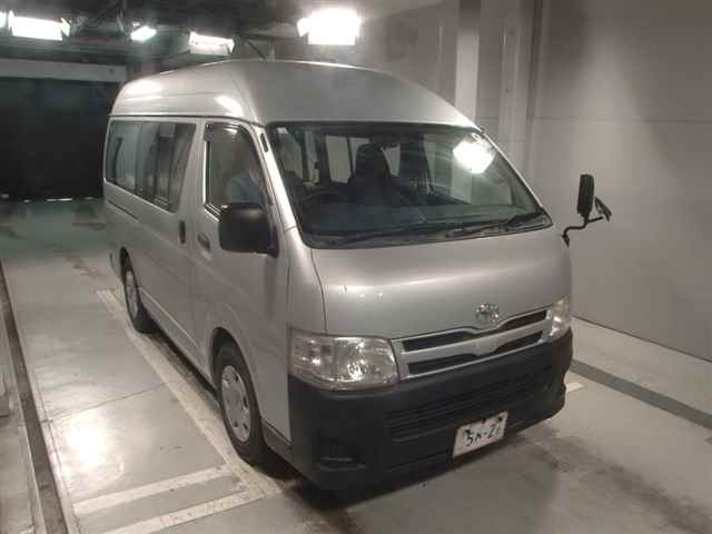 TOYOTA REGIUS ACE VAN 2013
