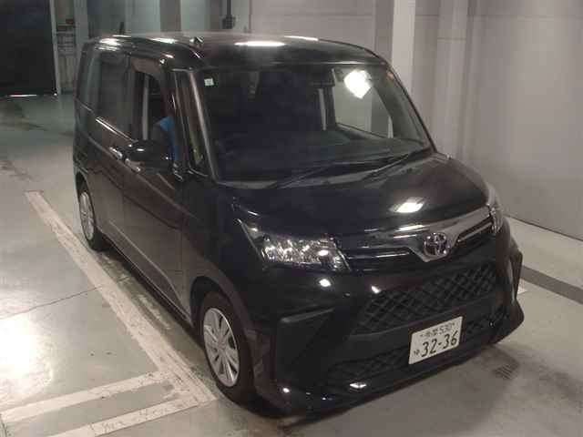 TOYOTA ROOMY 2021