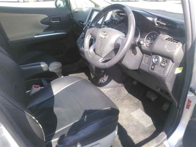 TOYOTA WISH 2009