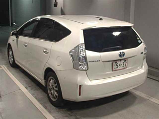 TOYOTA PRIUS ALPHA 2014