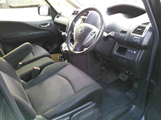 NISSAN SERENA 2012