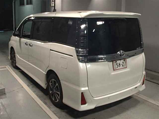 TOYOTA VOXY 2020