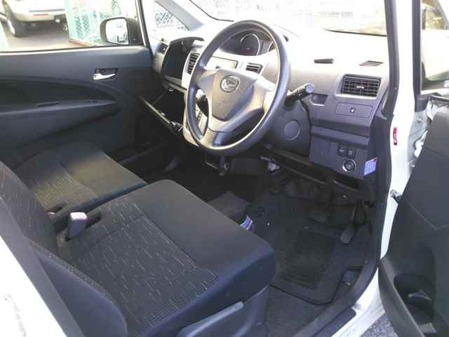 DAIHATSU MOVE 2012