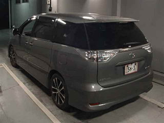 TOYOTA ESTIMA 2012