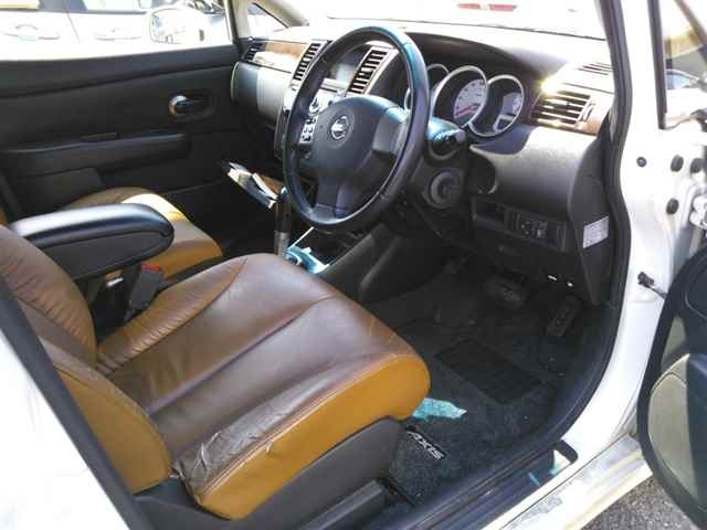 NISSAN TIIDA 2008