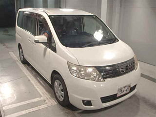 NISSAN SERENA 2010