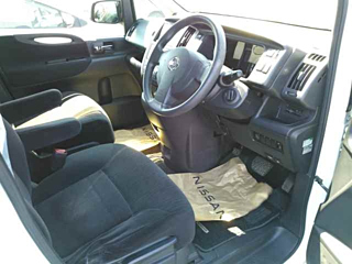 NISSAN SERENA 2010