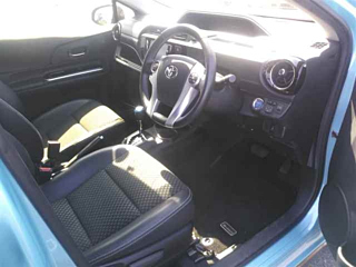 TOYOTA AQUA 2015