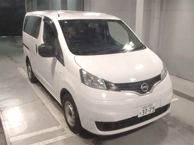 NISSAN NV200 2022