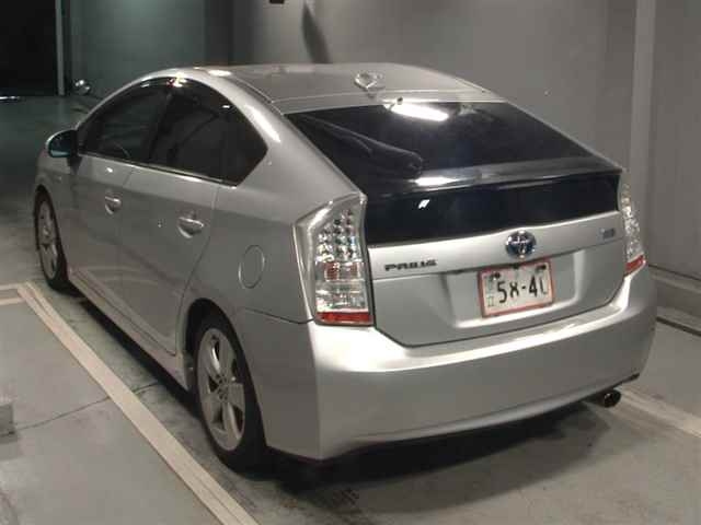 TOYOTA PRIUS 2011