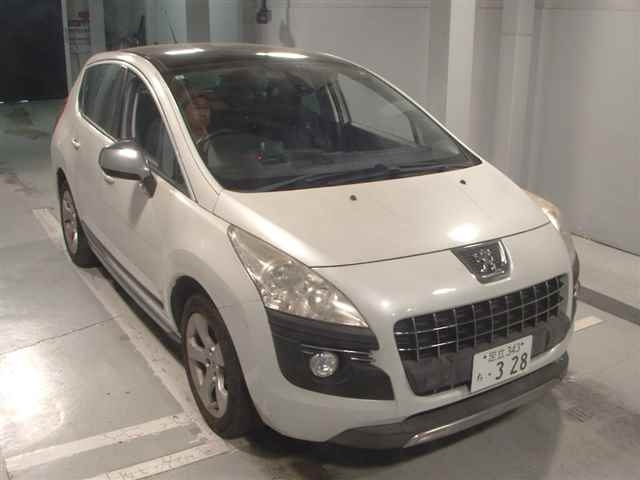 PEUGEOT 3008 2011