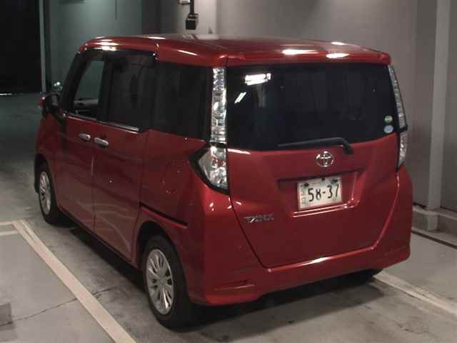 TOYOTA TANK 2017