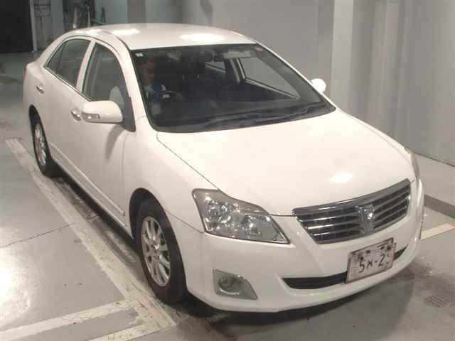 TOYOTA PREMIO 2011