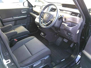 HONDA FREED 2023