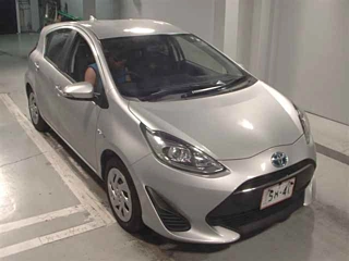 TOYOTA AQUA 2018