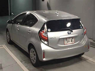 TOYOTA AQUA 2018
