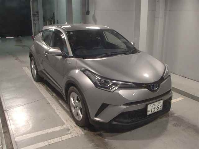 TOYOTA C-HR 2019