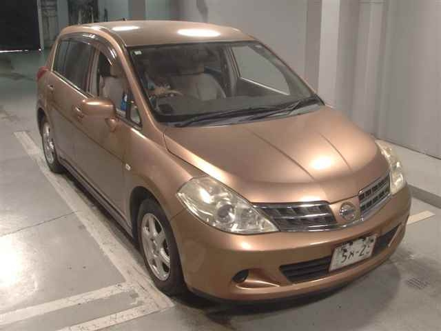 NISSAN TIIDA 2008