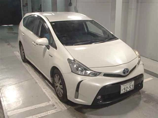 TOYOTA PRIUS ALPHA 2014