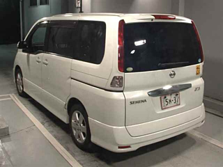 NISSAN SERENA 2010