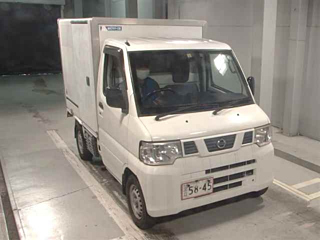 NISSAN CLIPPER TRUCK 2013