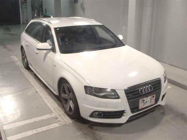 AUDI A4 2011