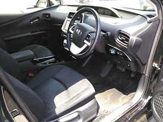 TOYOTA PRIUS 2018