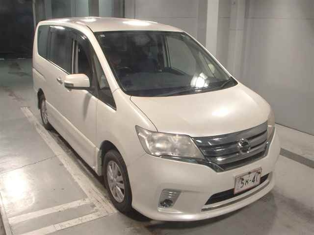 NISSAN SERENA 2013